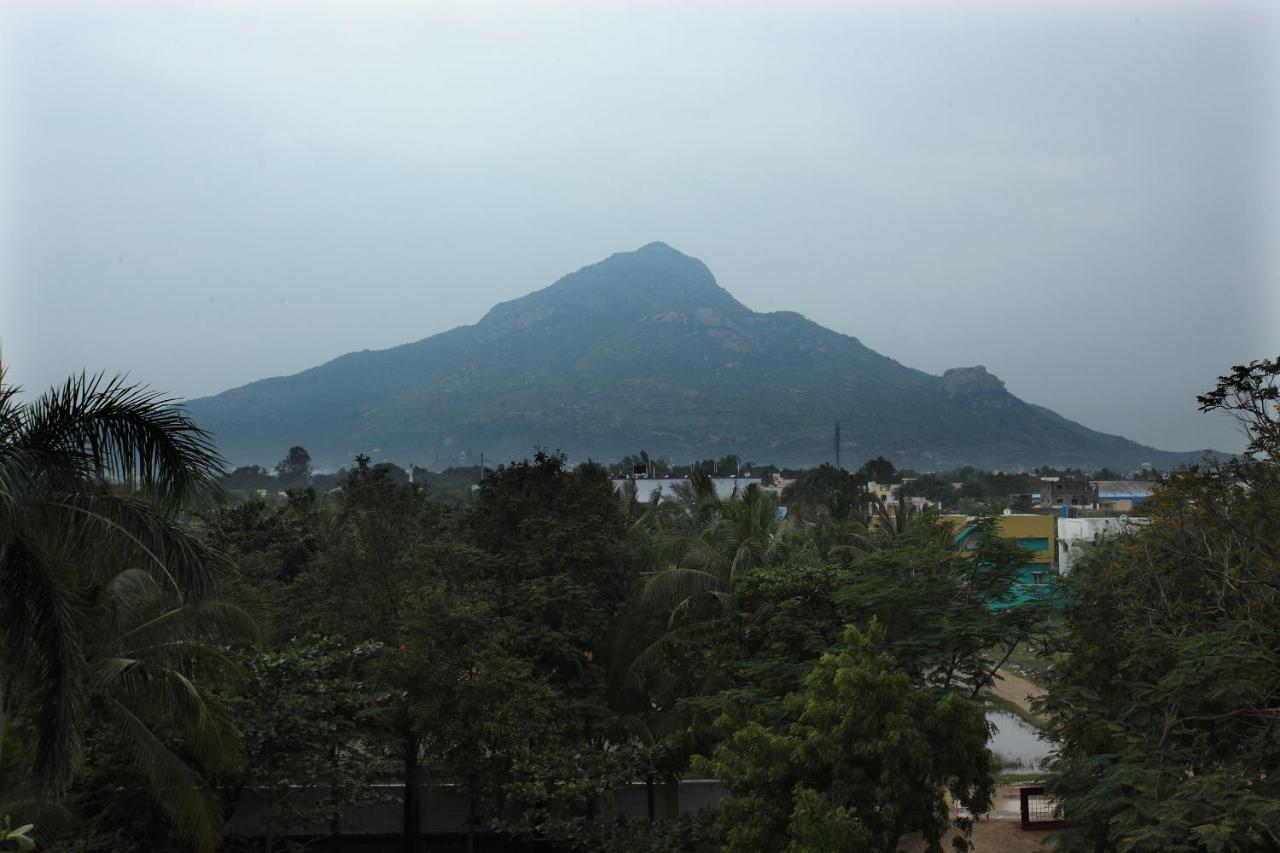 Hotel Siva Sakthi Tiruvannāmalai Esterno foto