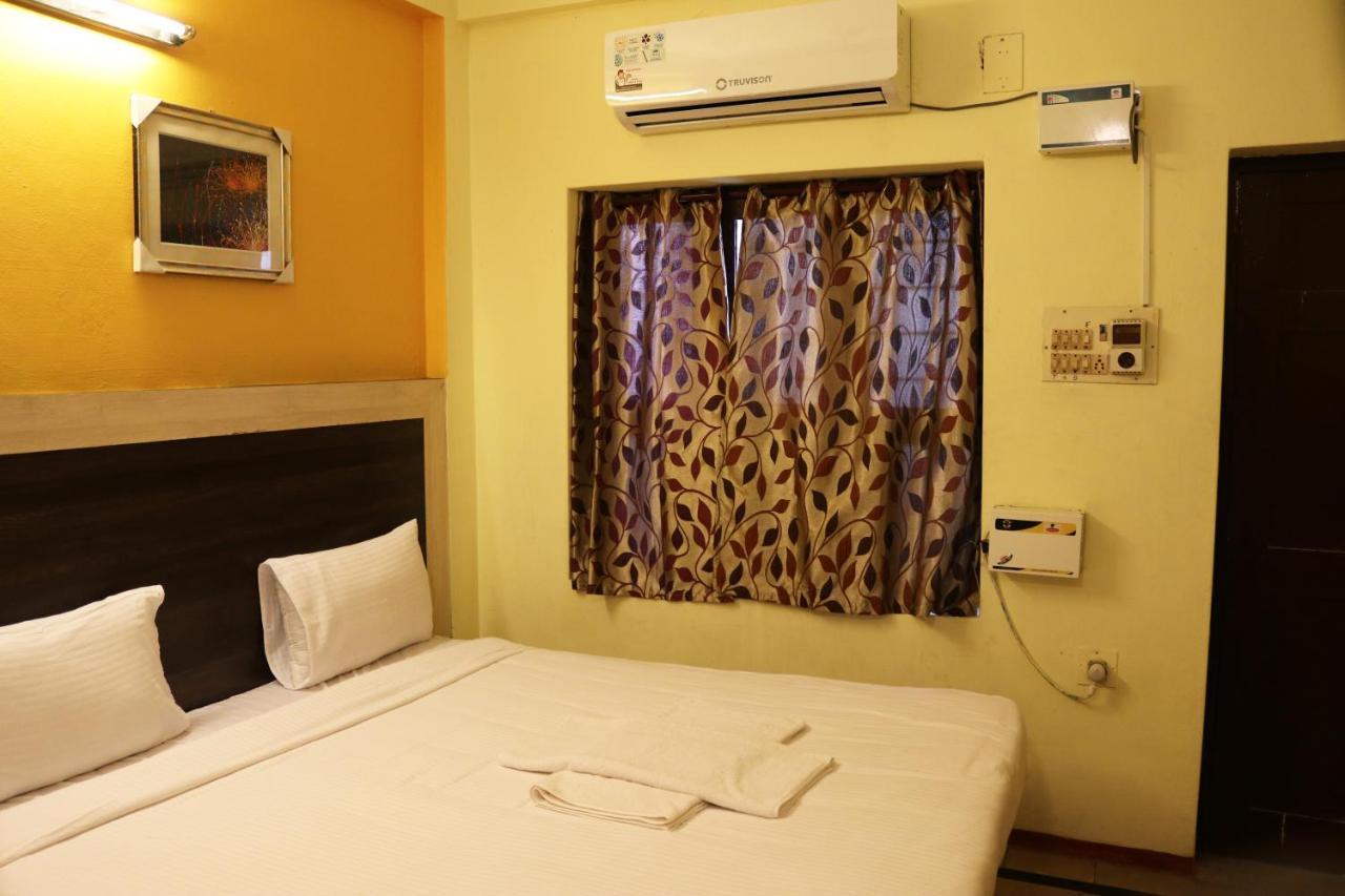 Hotel Siva Sakthi Tiruvannāmalai Esterno foto