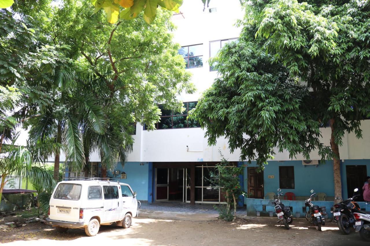 Hotel Siva Sakthi Tiruvannāmalai Esterno foto
