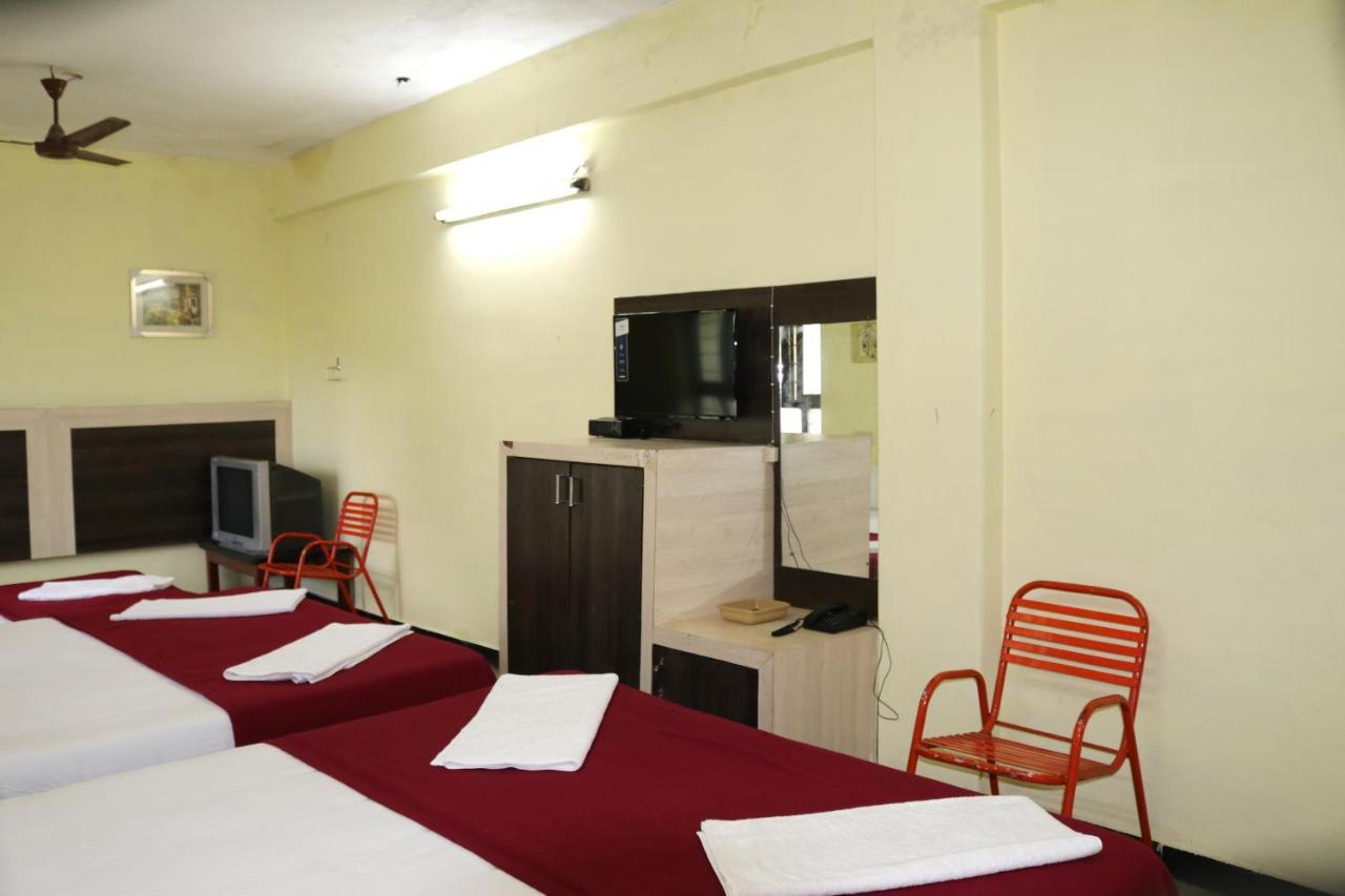 Hotel Siva Sakthi Tiruvannāmalai Esterno foto